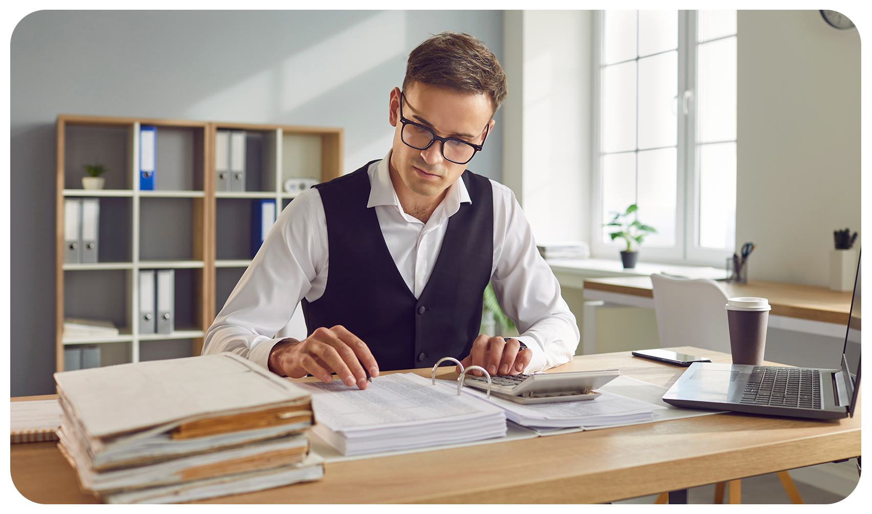 2. Foto Finanzas para Profesionistas _no Financieros 